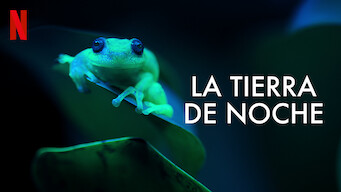 La Tierra de noche (2020)